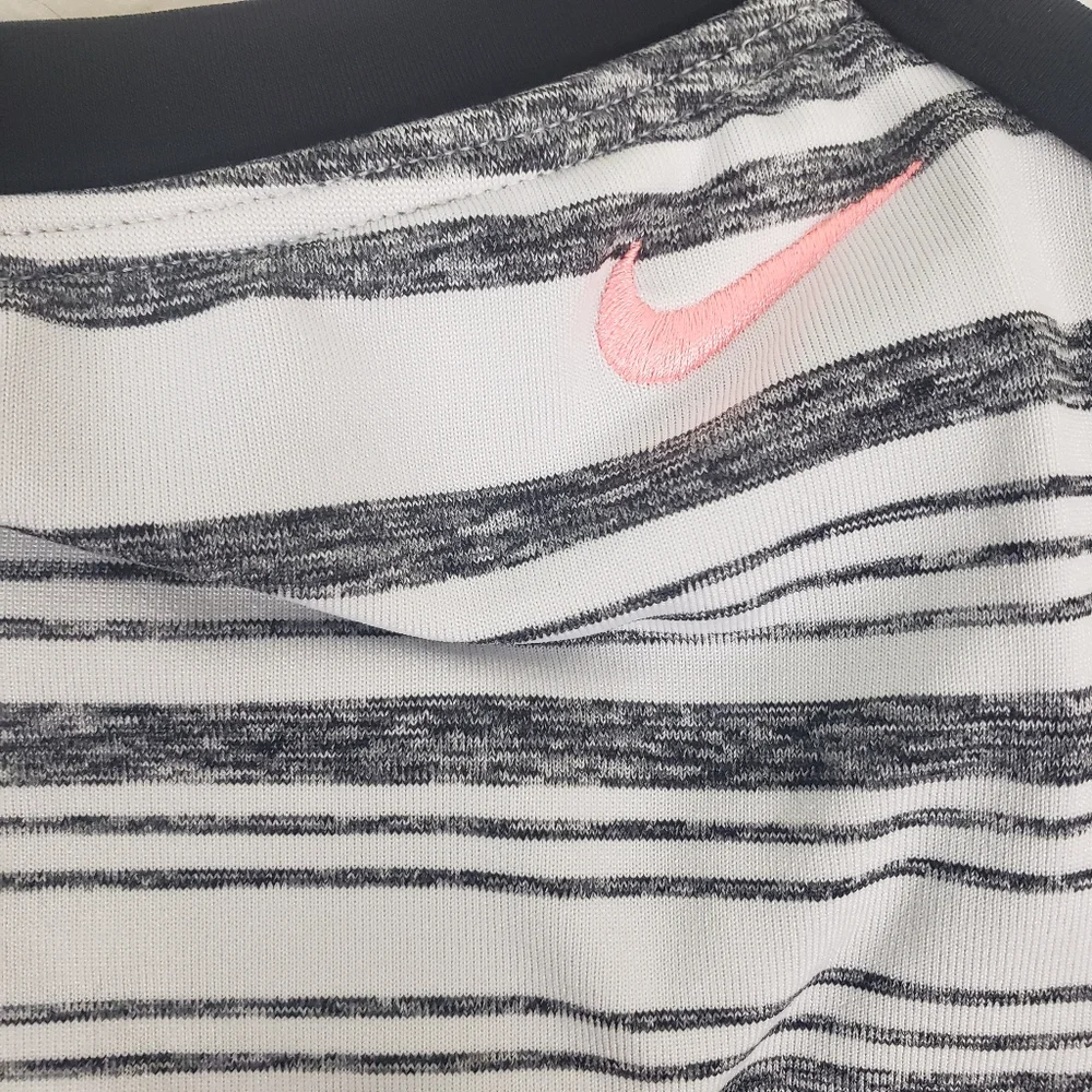 Nike Swim Top Size 8 - Picture 3 of 4